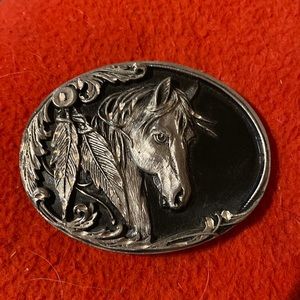 Siskiyou 2000 belt buckle, pewter and black enamel. Cut to sparkle.